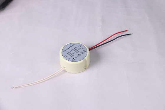 Round Case IP20 Plastic LED Driver 12V 15W Power Supply For Strip Light
